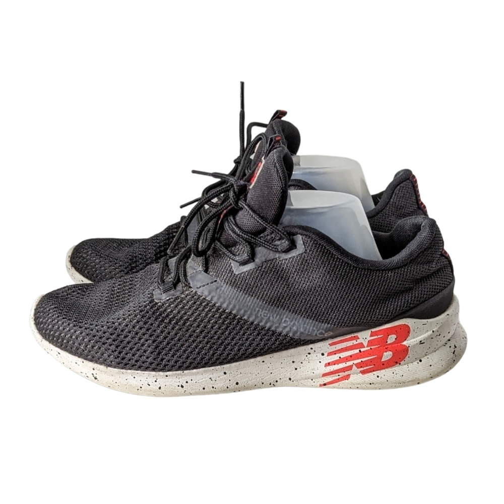 New Balance District Run V1 Black Low Top Laces Sneakers Running Shoes Size 9